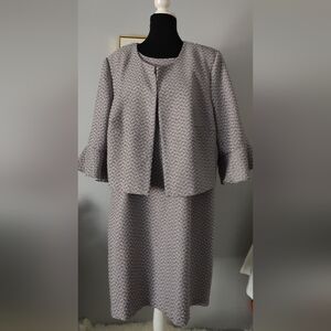 Dress suit  Women Danillo  2 Pieces Color Purple White Size 20W  Zipper